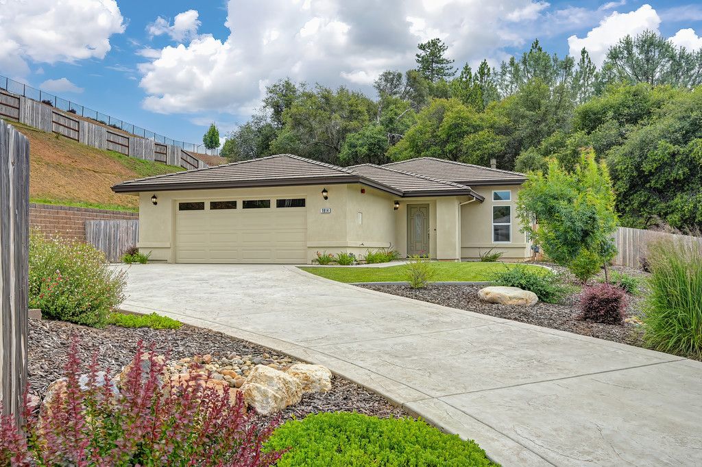 1814 Goldstone Avenue (The Coloma)
