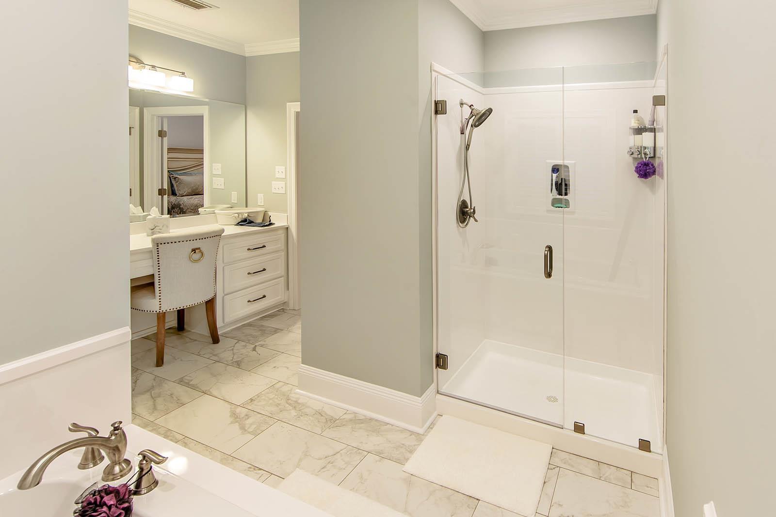 casa en Twelve Cedars Crossing por Jon Rutter Builders