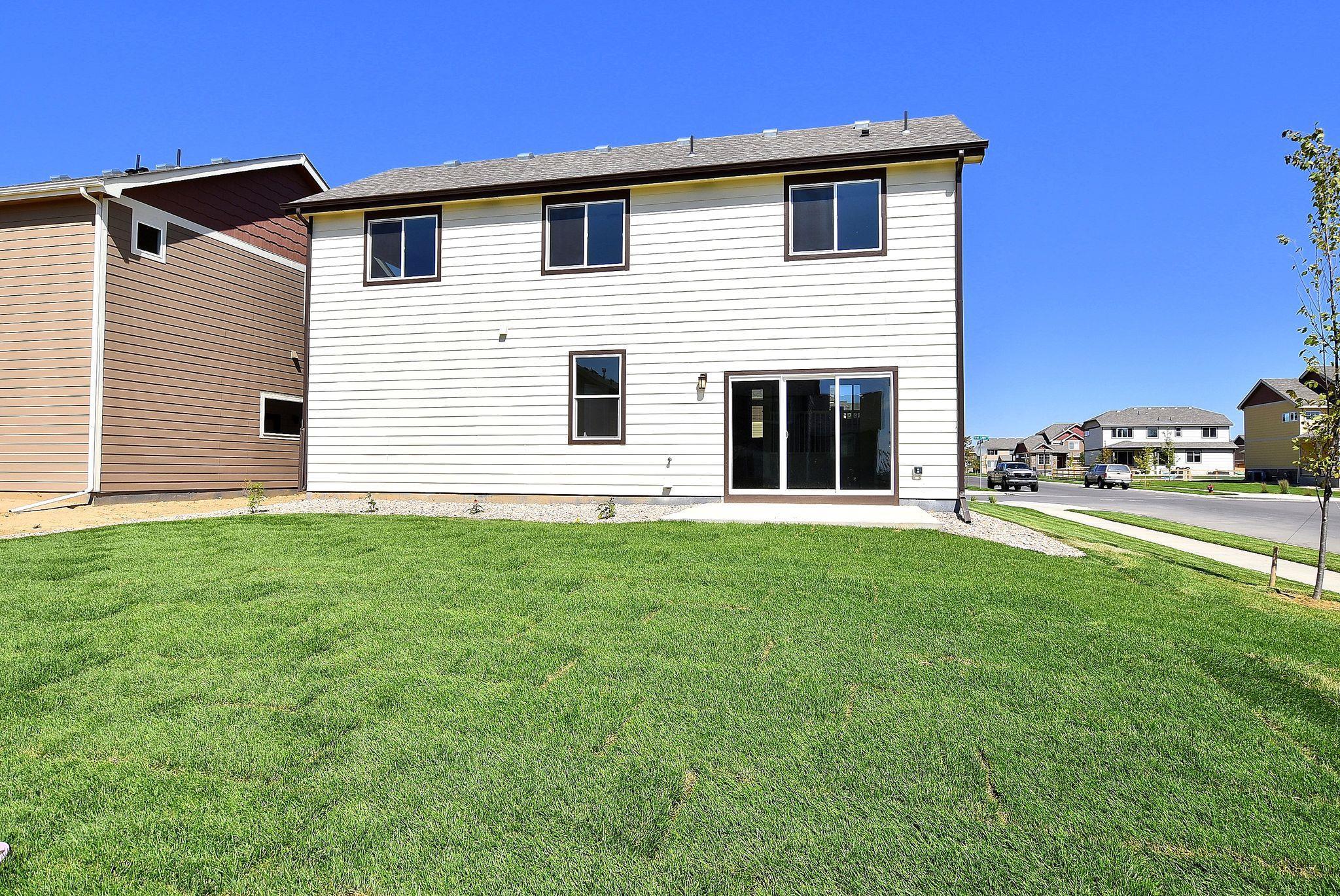 2433 Oakhurst. Johnstown, CO 80534