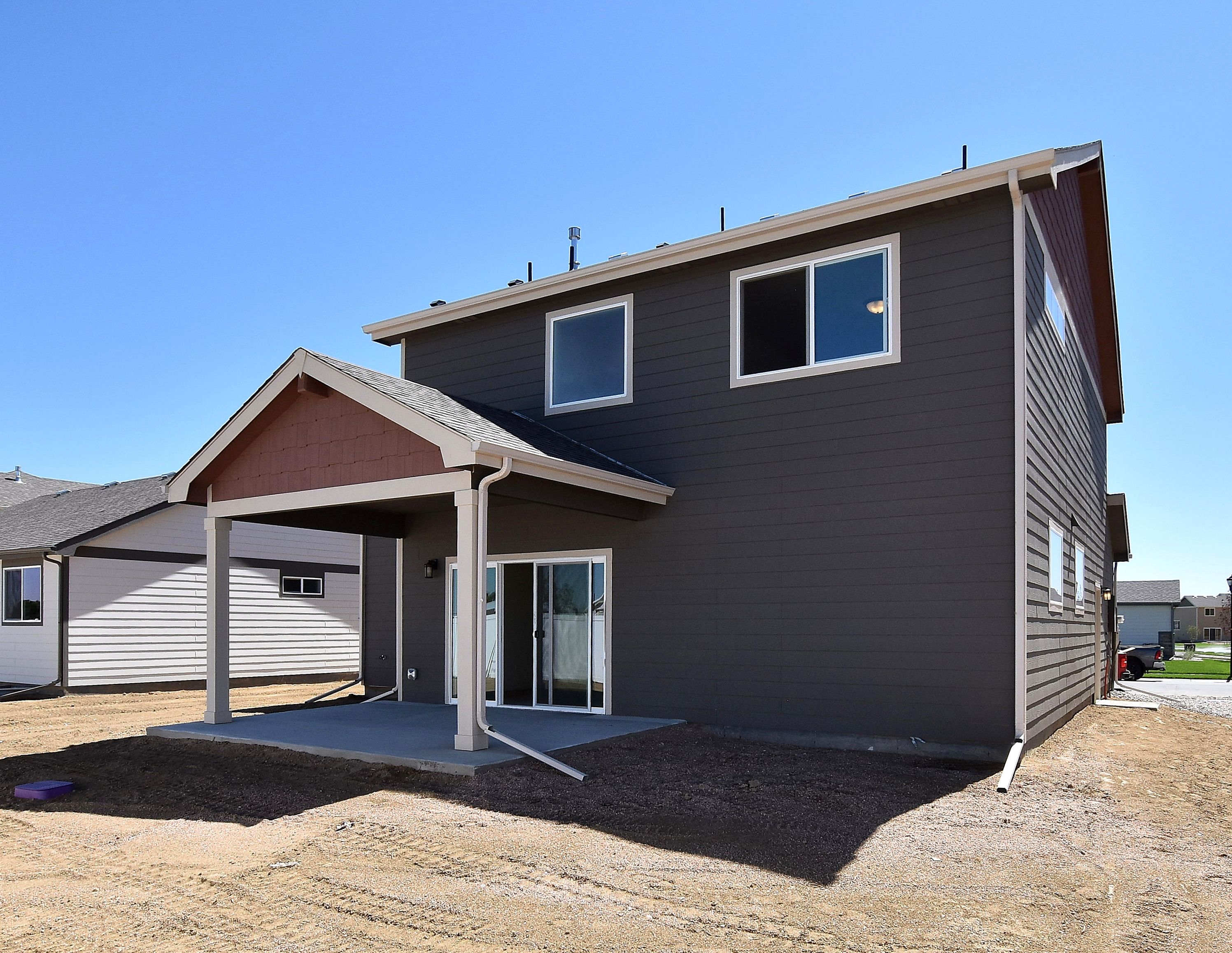 2433 Oakhurst. Johnstown, CO 80534