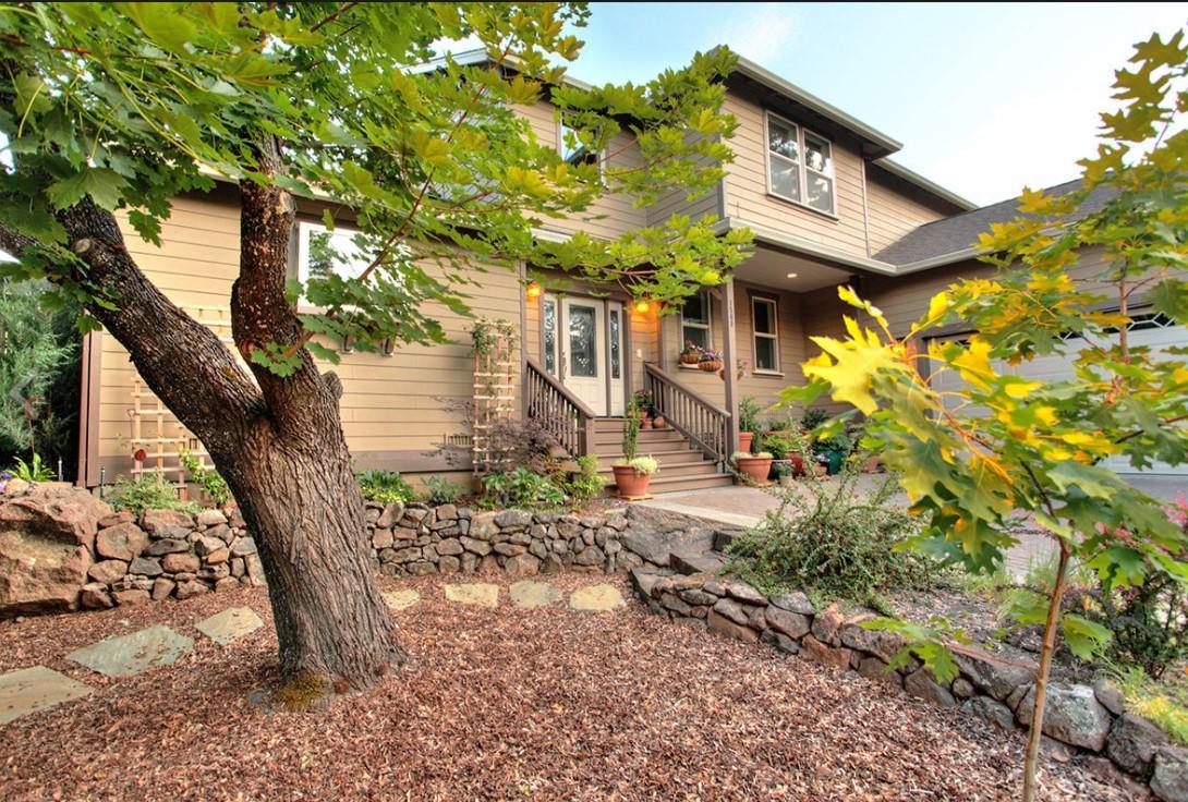 casa en Jovick, LLC por Jovick