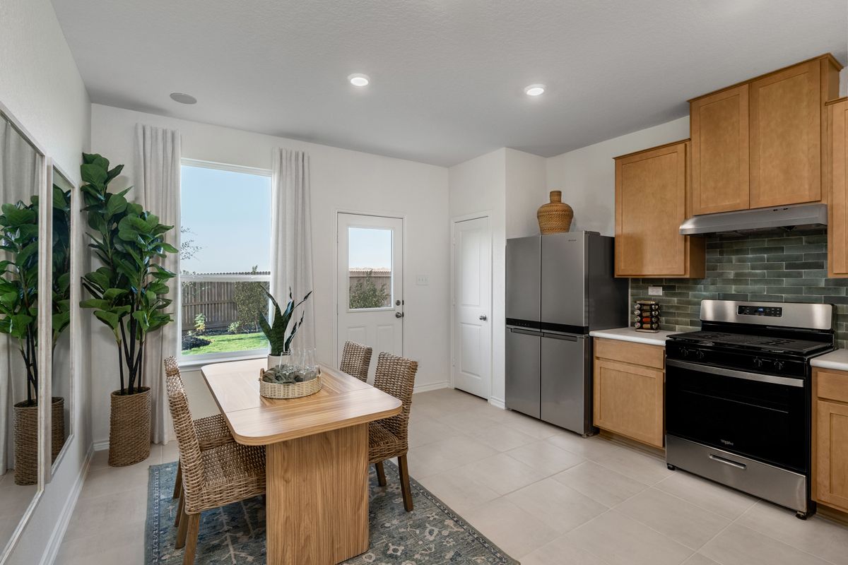 Plan 1243 Modeled - Dining area