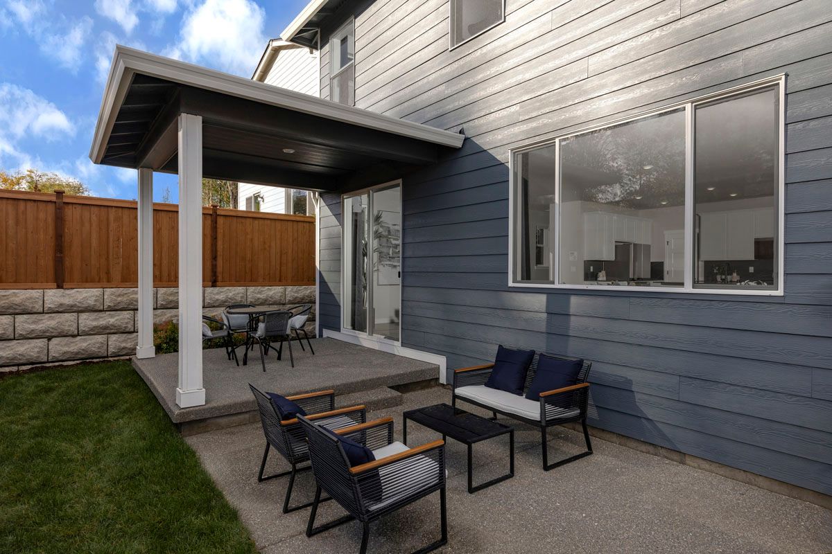 Plan 2330 Modeled - Rear exterior