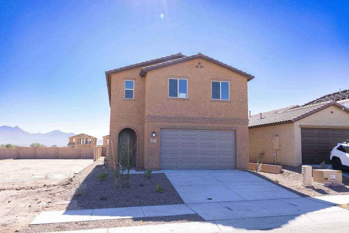 937 W. Calle Cuarzo (Plan 2331 Modeled)