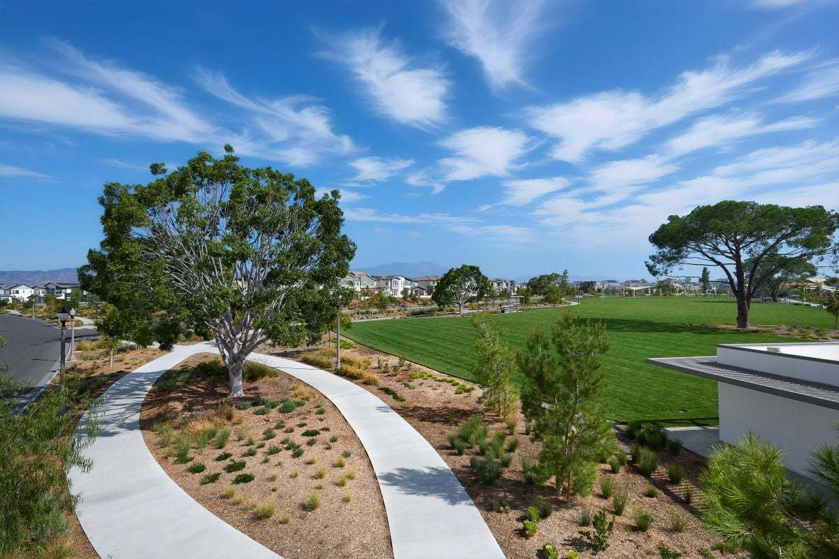 Luna Park walking trails