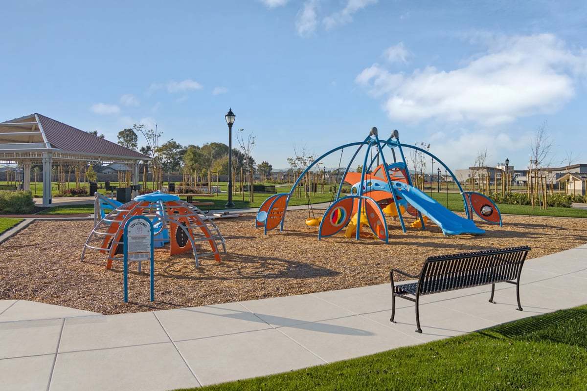 homes in Altamira at College Park by KB Home