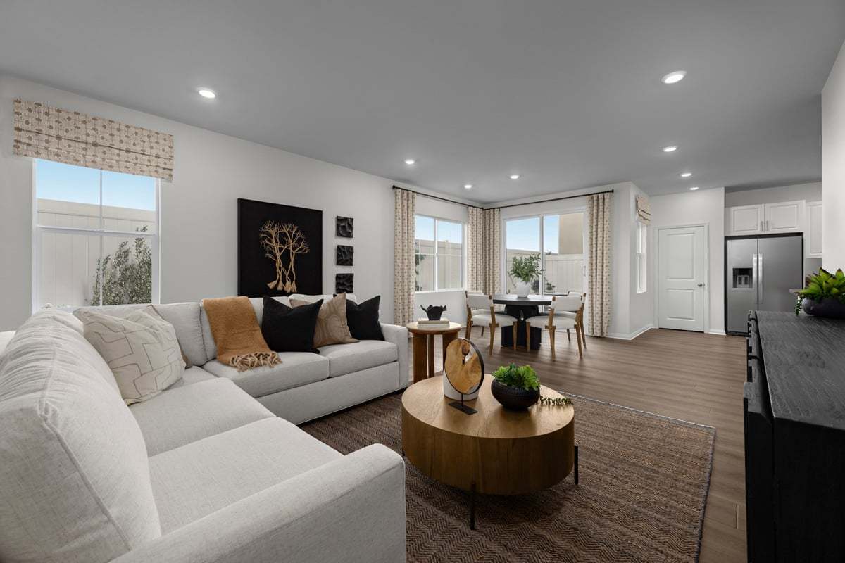 Plan 2121 Modeled - Great room