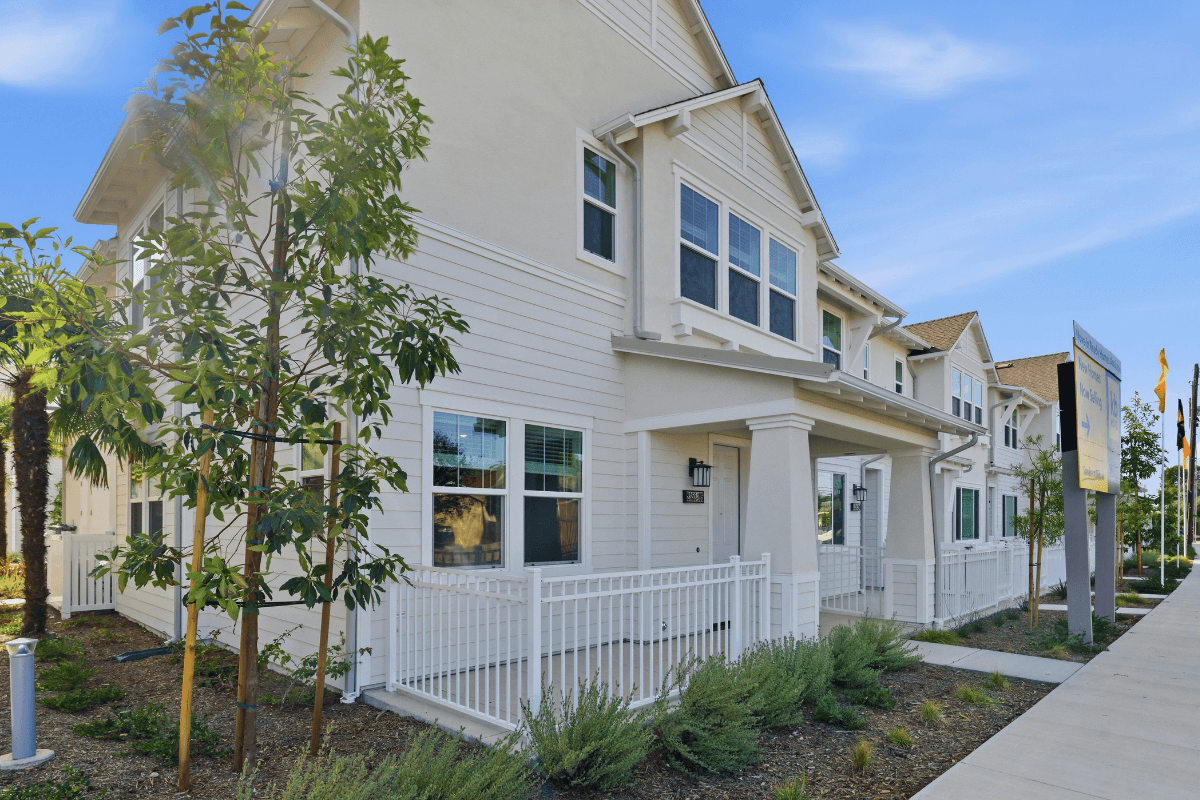 Plan 1898 Modeled - Seaview at Midtown: Ventura, California - KB Home