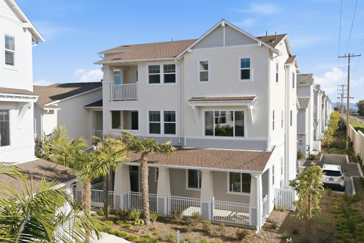 Seaview at Midtown por KB Home en Ventura California