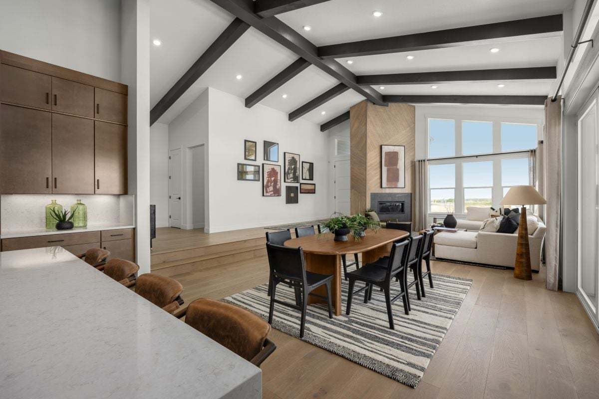 Plan 2483 Modeled - Dining area