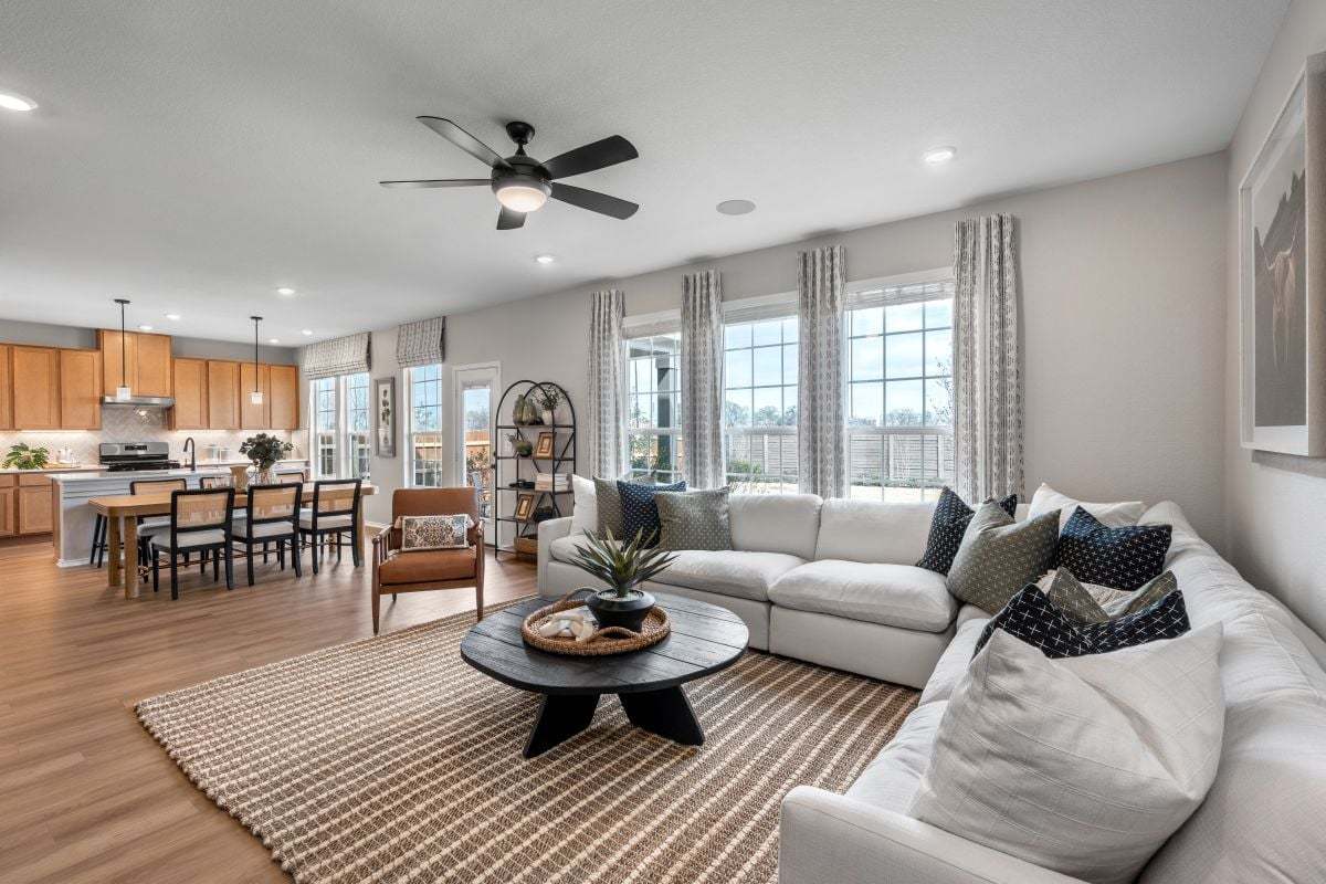 Plan 2444 - Great room
