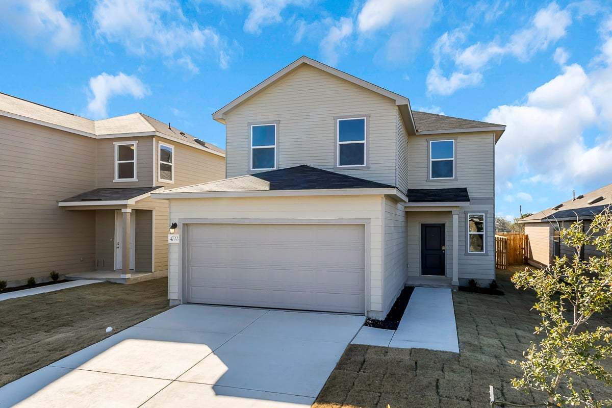 4722 Plaza Center (Plan 2245)