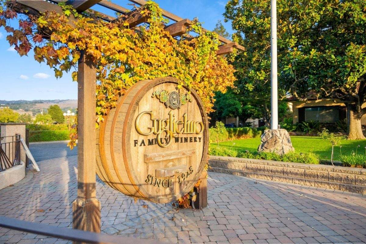 Close to award-winning Guglielmo Winery