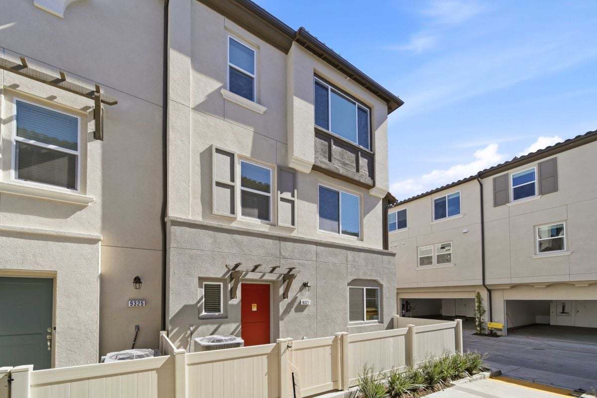 Plan 1706 Modeled - Azul: Pico Rivera, California - KB Home