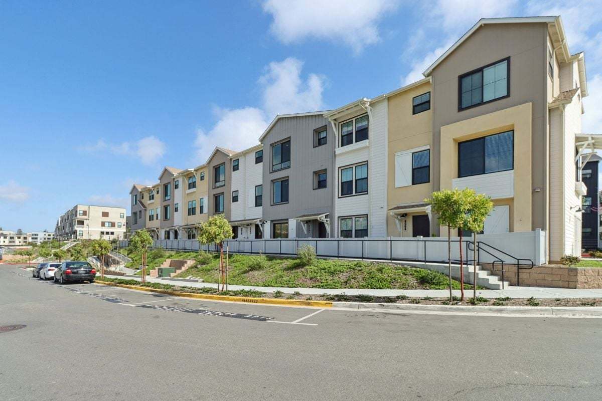 Plan 1739 Modeled - Coral Ridge: Carlsbad, California - KB Home