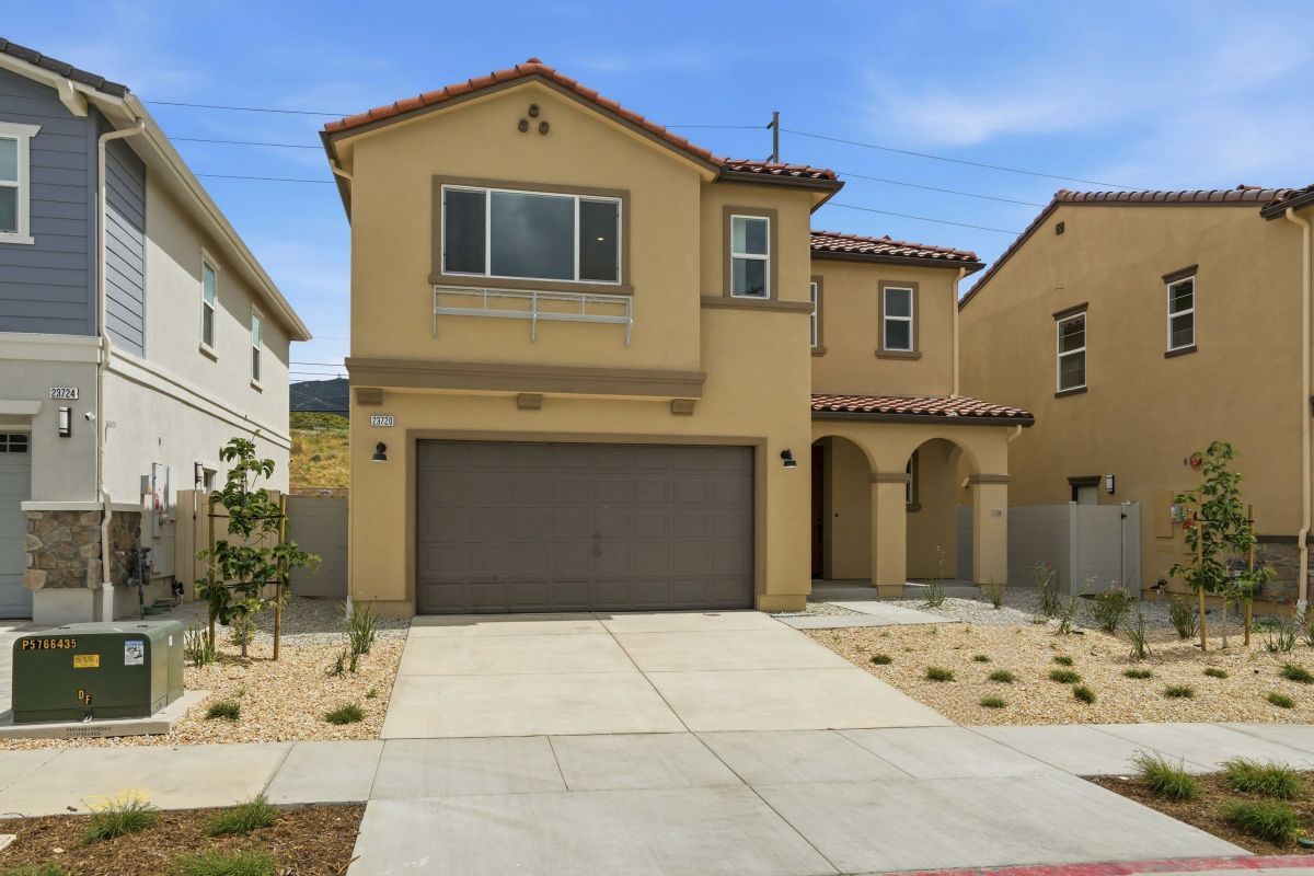Plan 2346 - Trenton Heights: Santa Clarita, California - KB Home