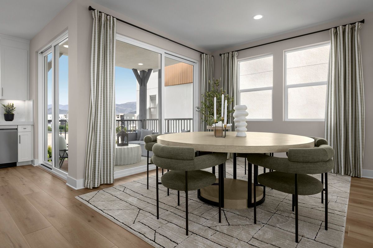 Plan 2697 Modeled - Dining area