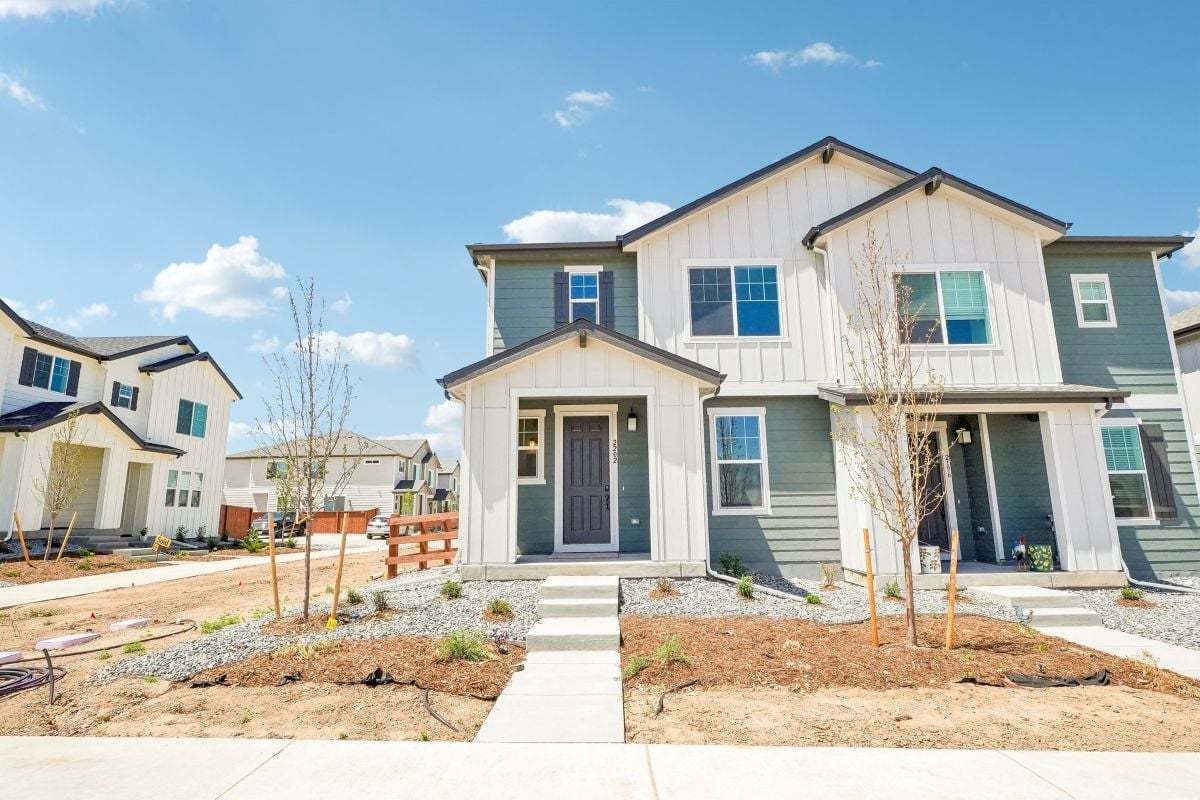 Plan 1672 Modeled - Farmlore Villas: Brighton, Colorado - KB Home