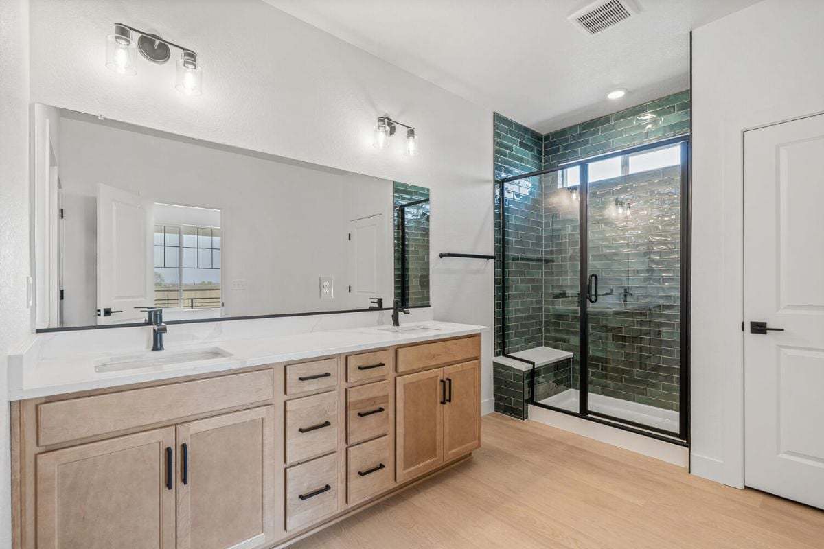 Primary bath