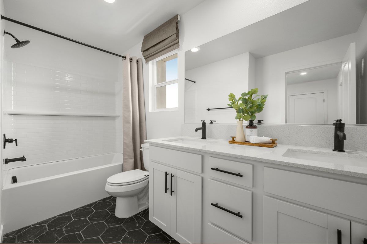 Plan 1858 End Unit Modeled - Bath 2