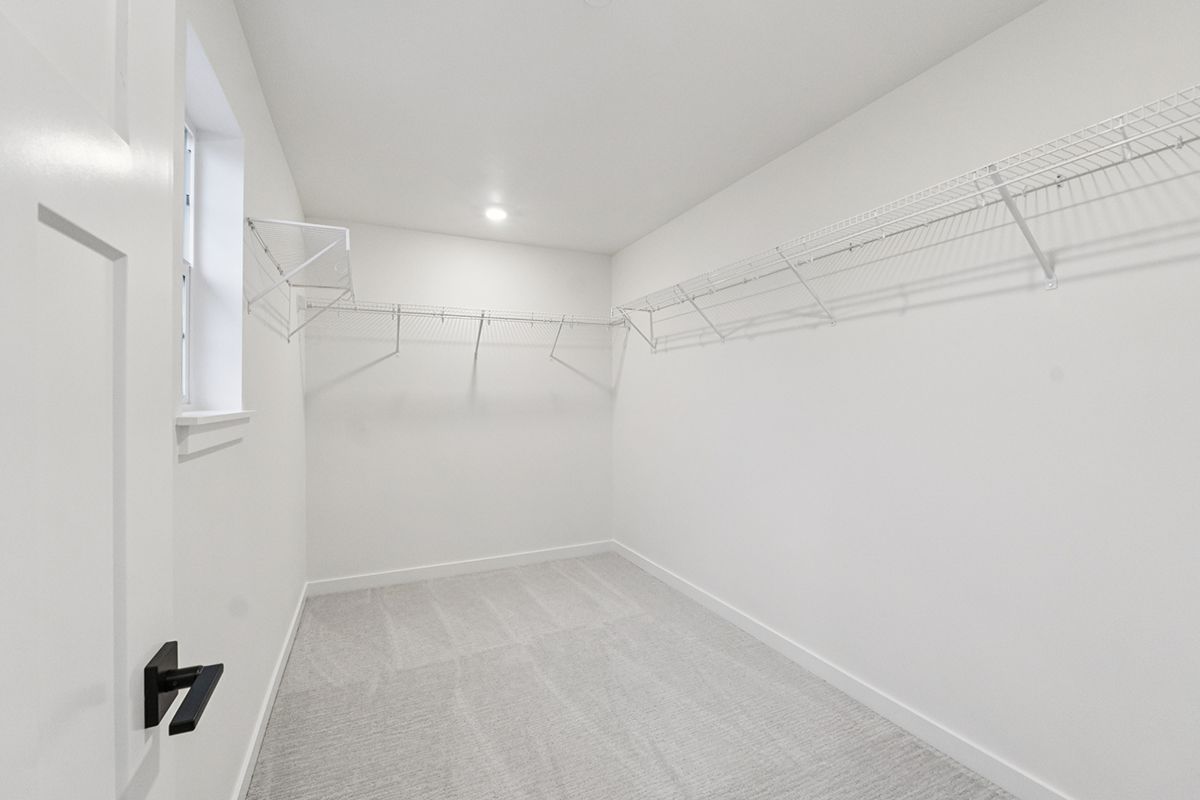 Walk-in closet