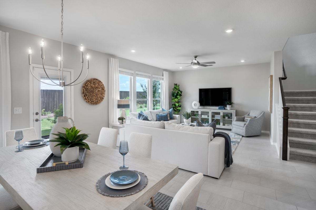 Plan 2458 Modeled - Great room