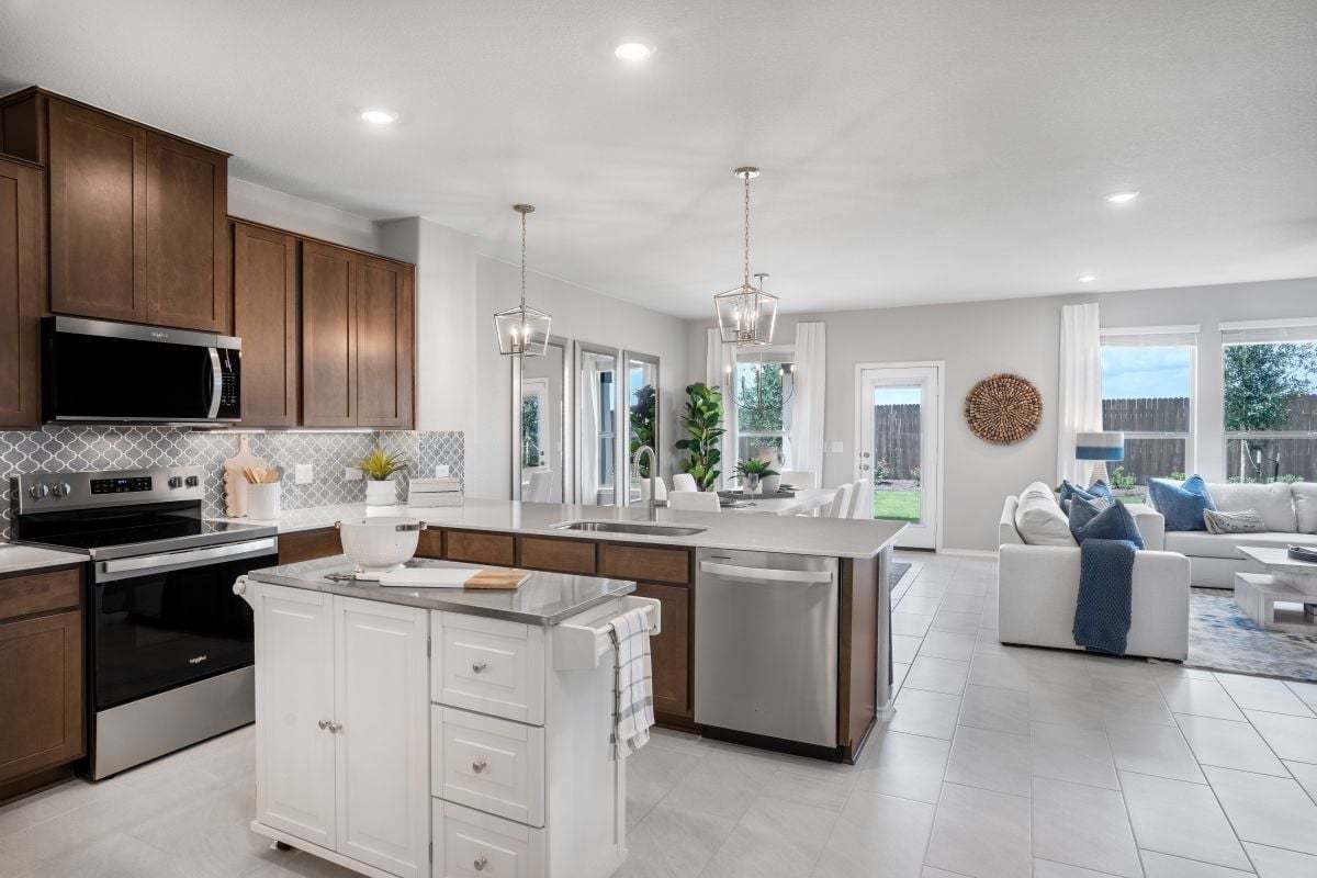 Plan 2458 Modeled - Kitchen