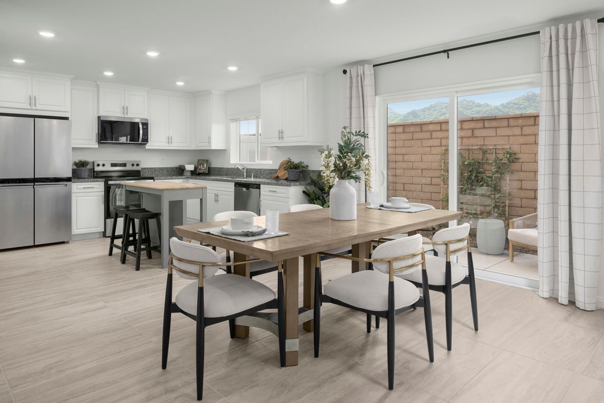Plan 2132 Modeled - Dining area