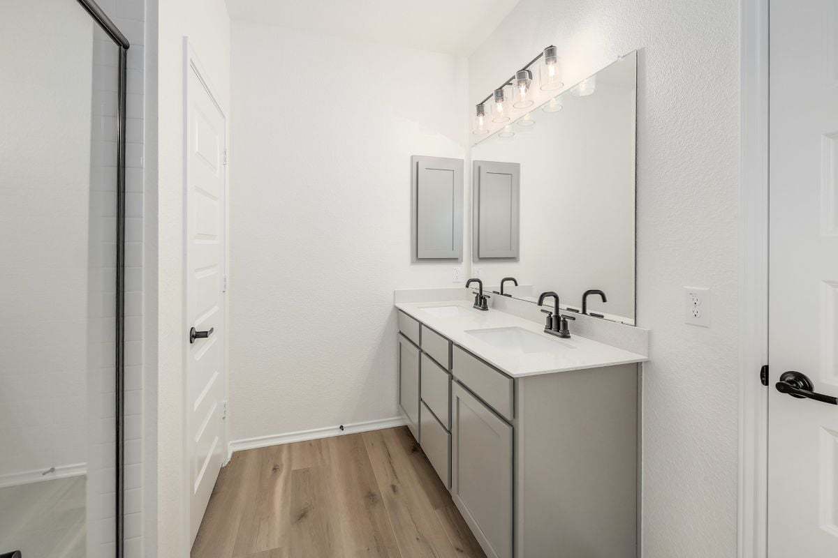 Primary bath