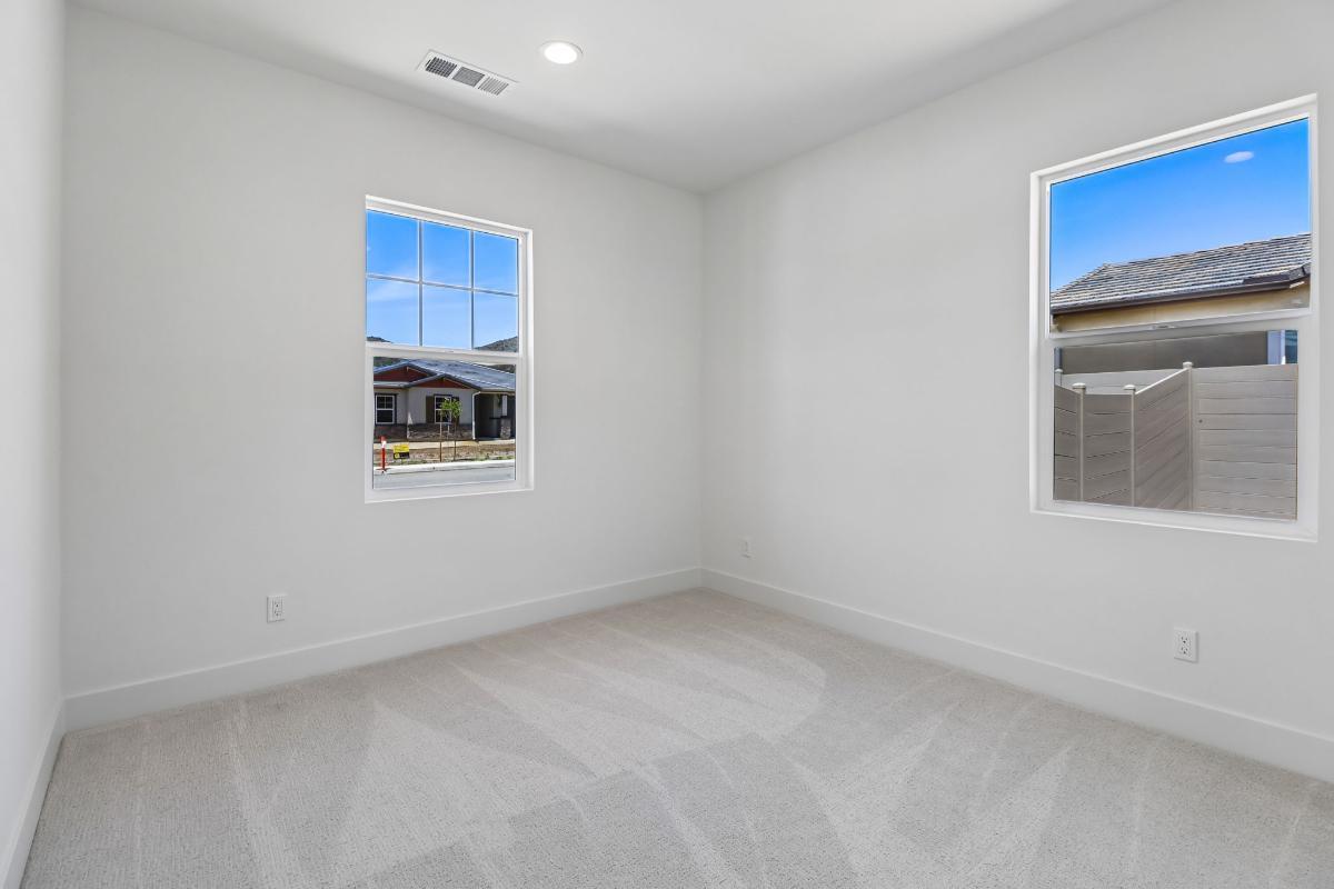 Secondary bedroom