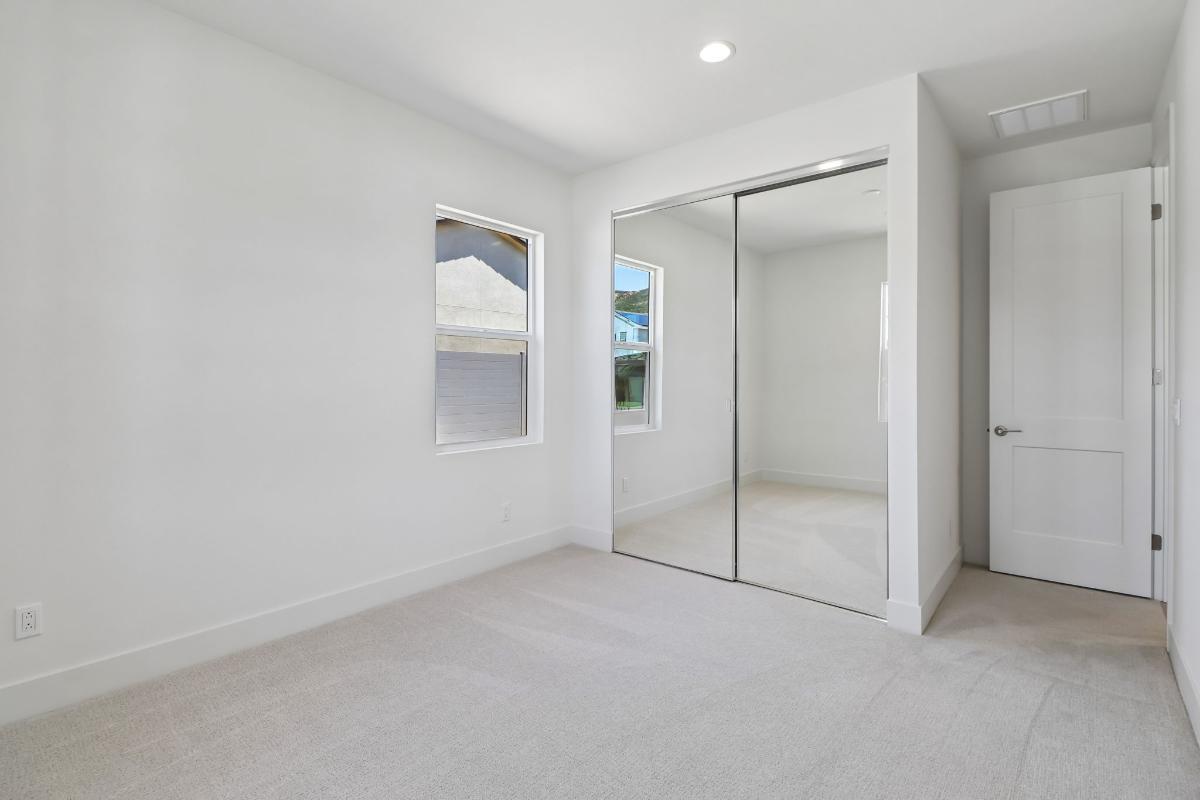 Secondary bedroom