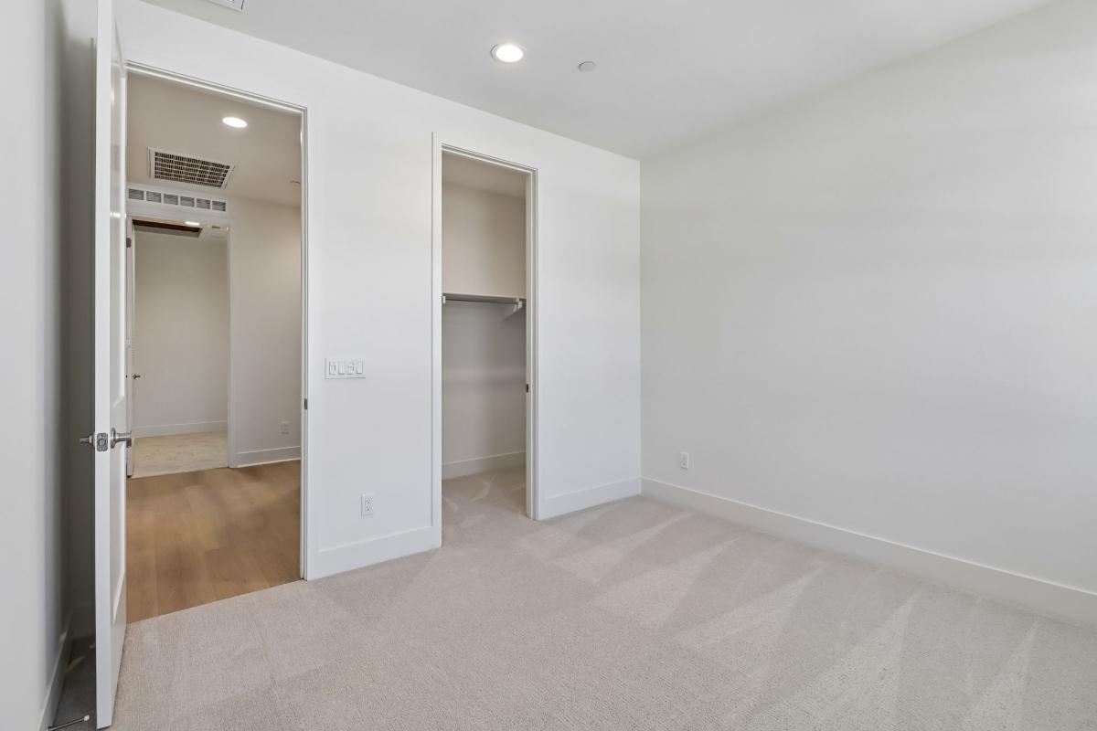 Secondary bedroom