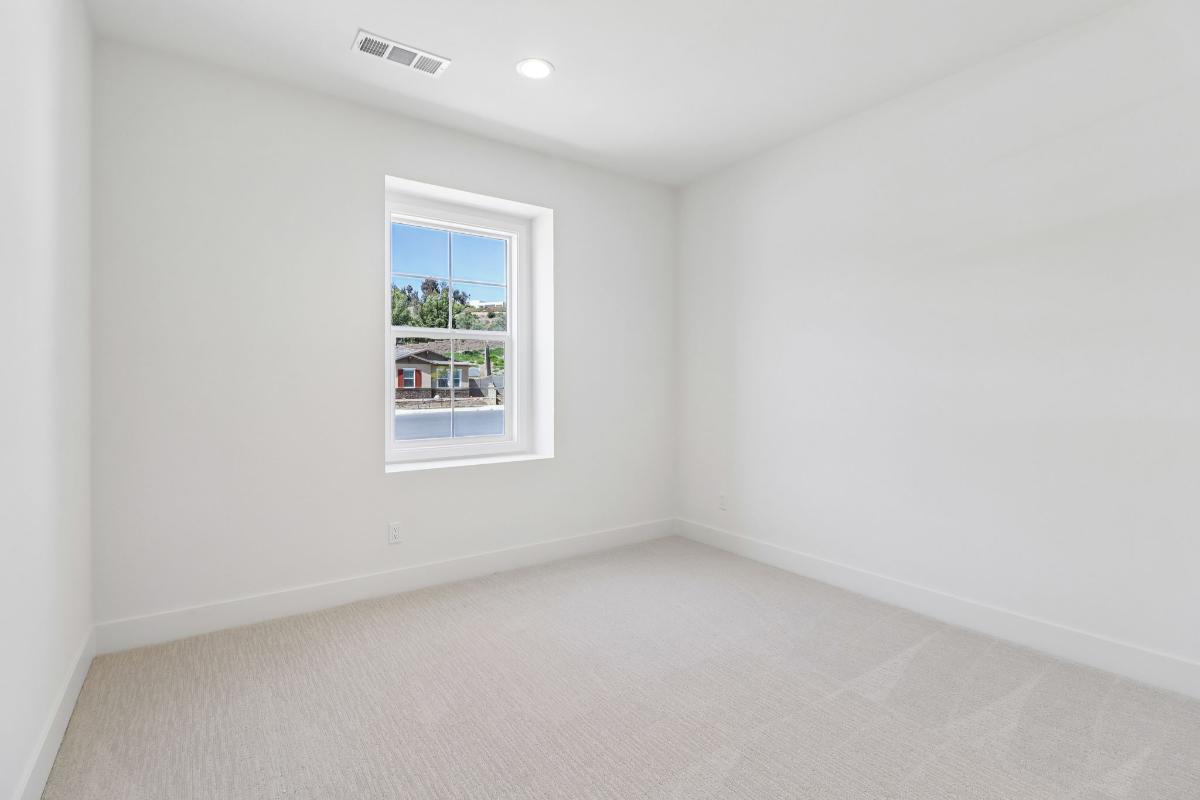 Secondary bedroom