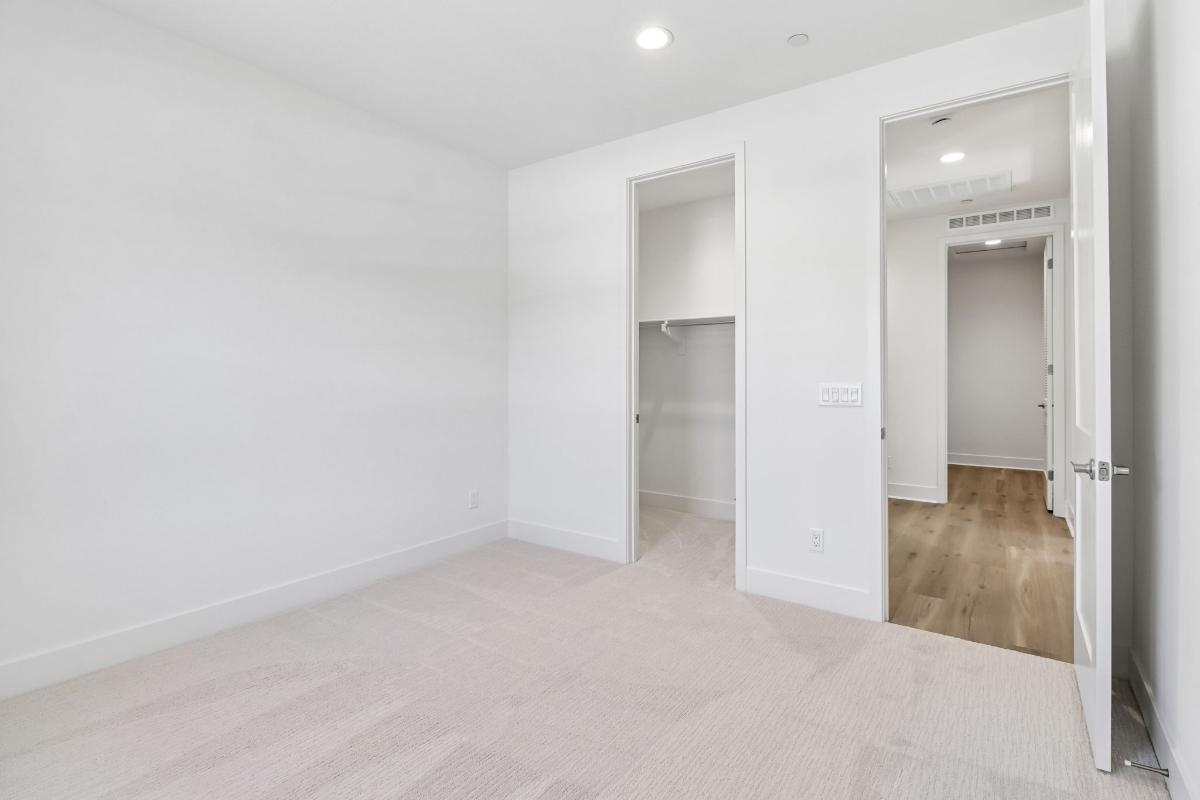Secondary bedroom
