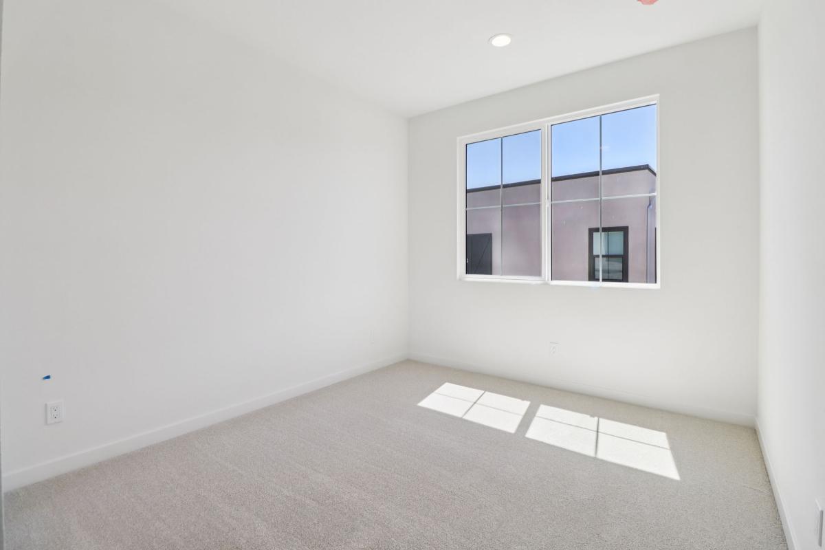 Secondary bedroom