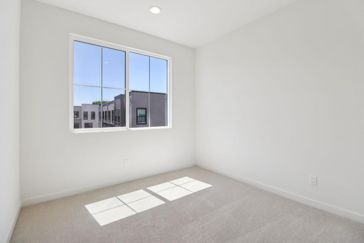Secondary bedroom