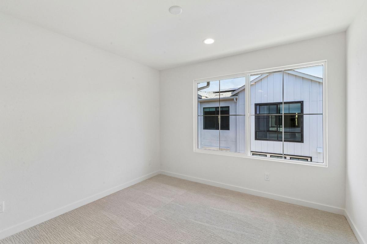 Secondary bedroom