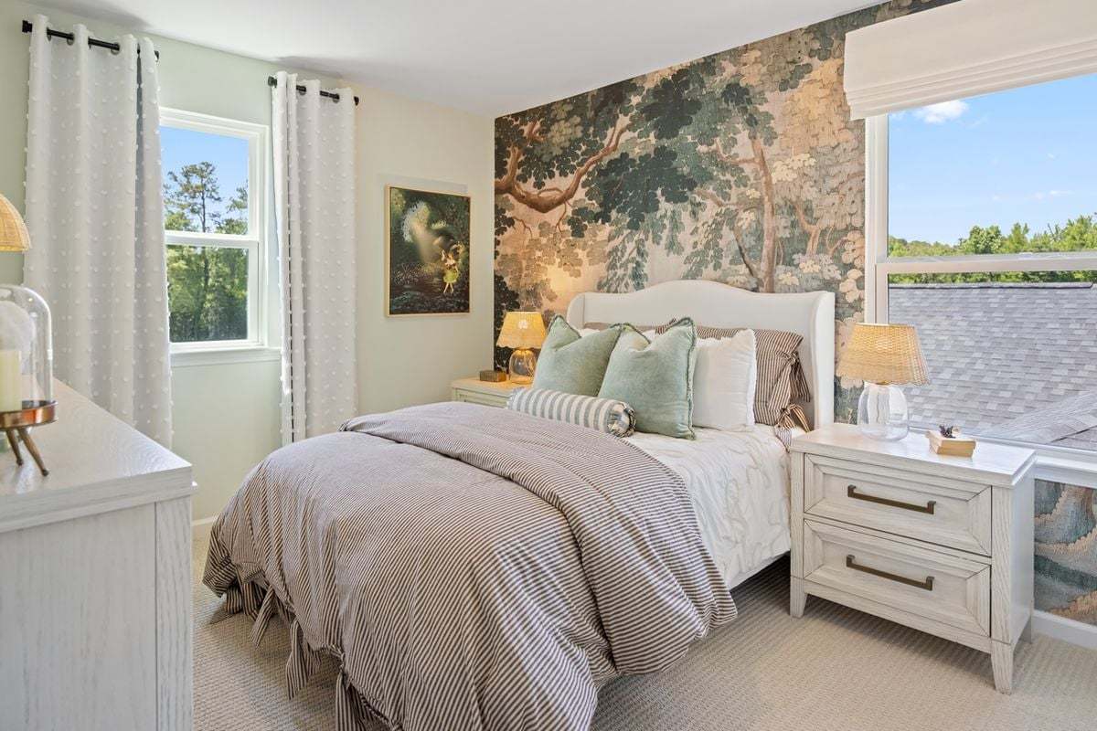 Secondary bedroom
