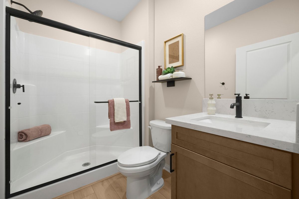 Plan 2320 Modeled - Bath 3