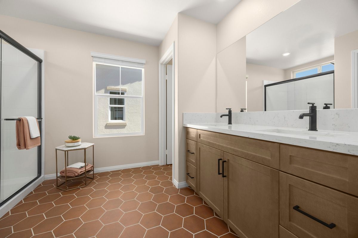 Plan 2320 Modeled - Primary bath