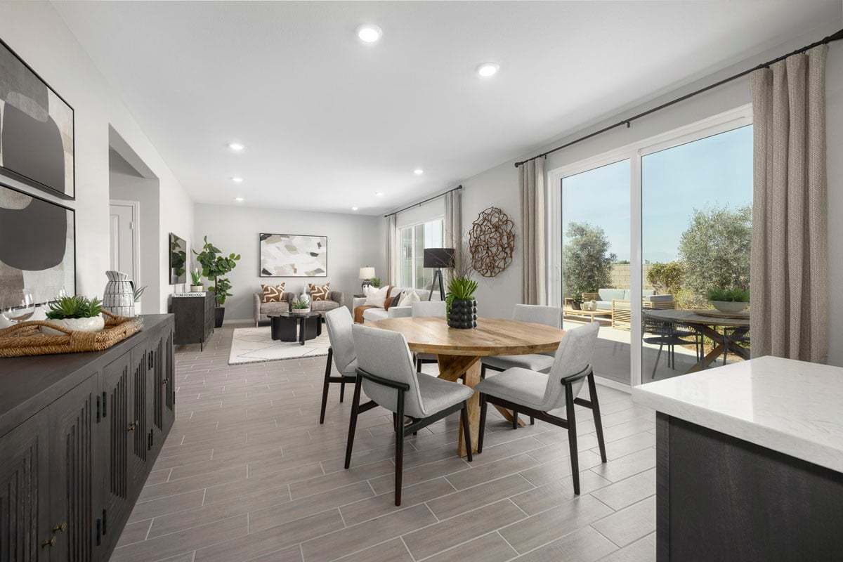 Plan 2218 Modeled - Dining area