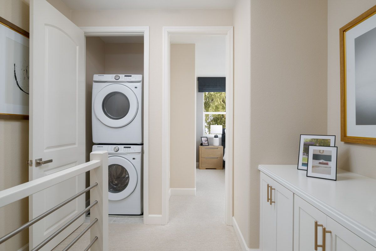 Plan 1657 Modeled - Laundry room