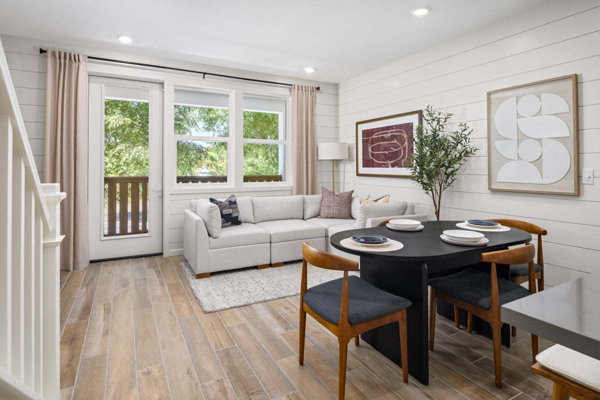 Plan 1394 Modeled - Dining area