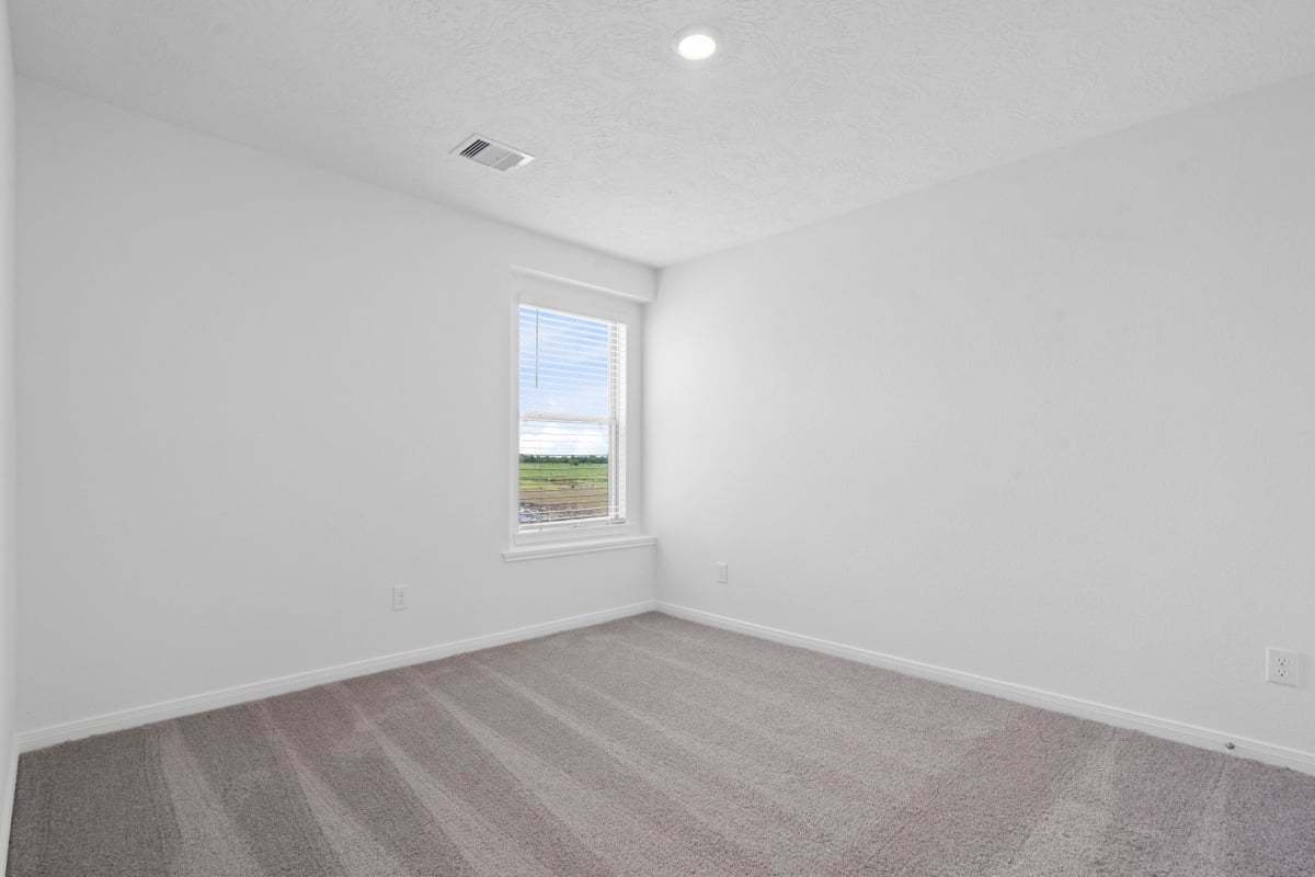 Secondary bedroom