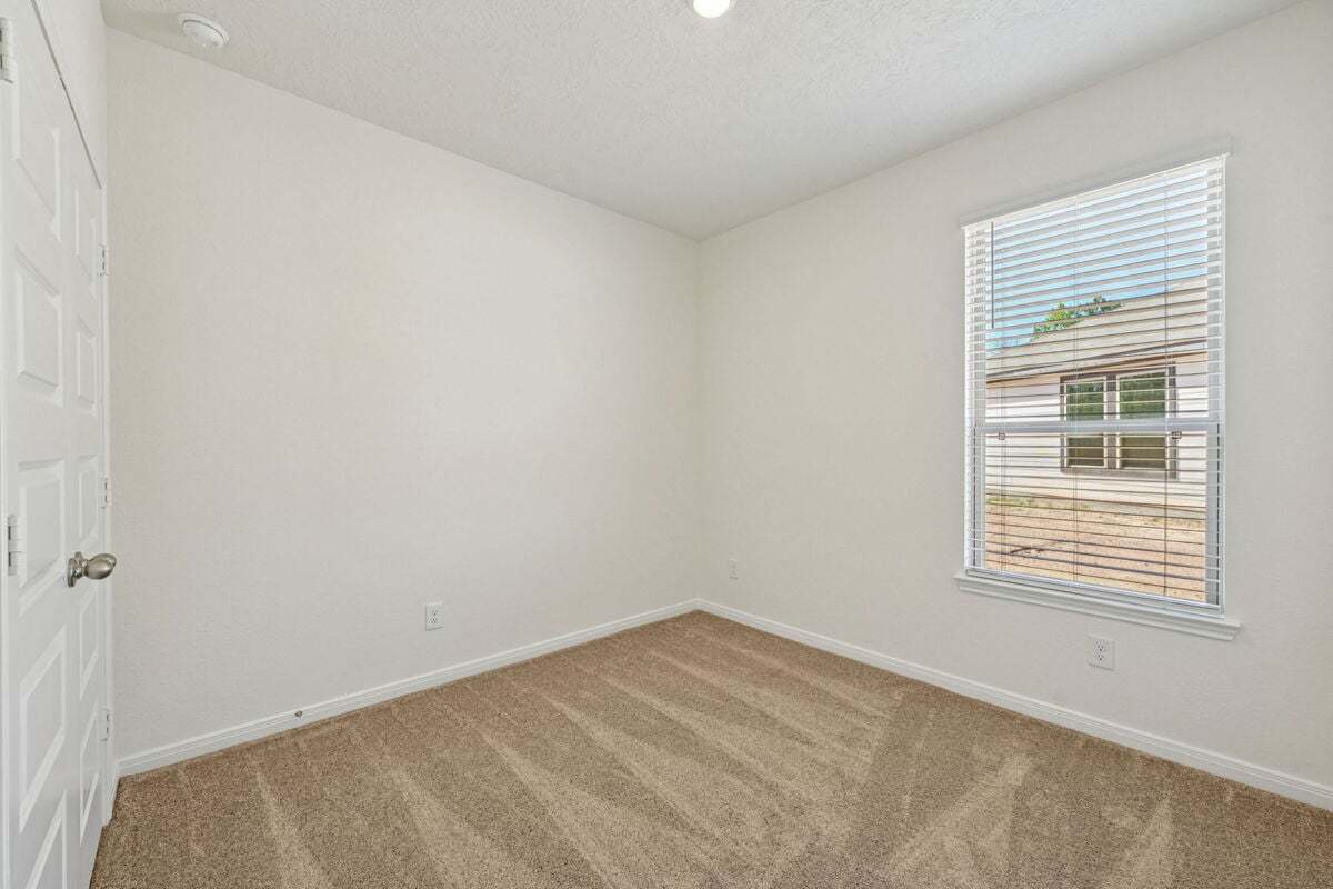 Secondary bedroom
