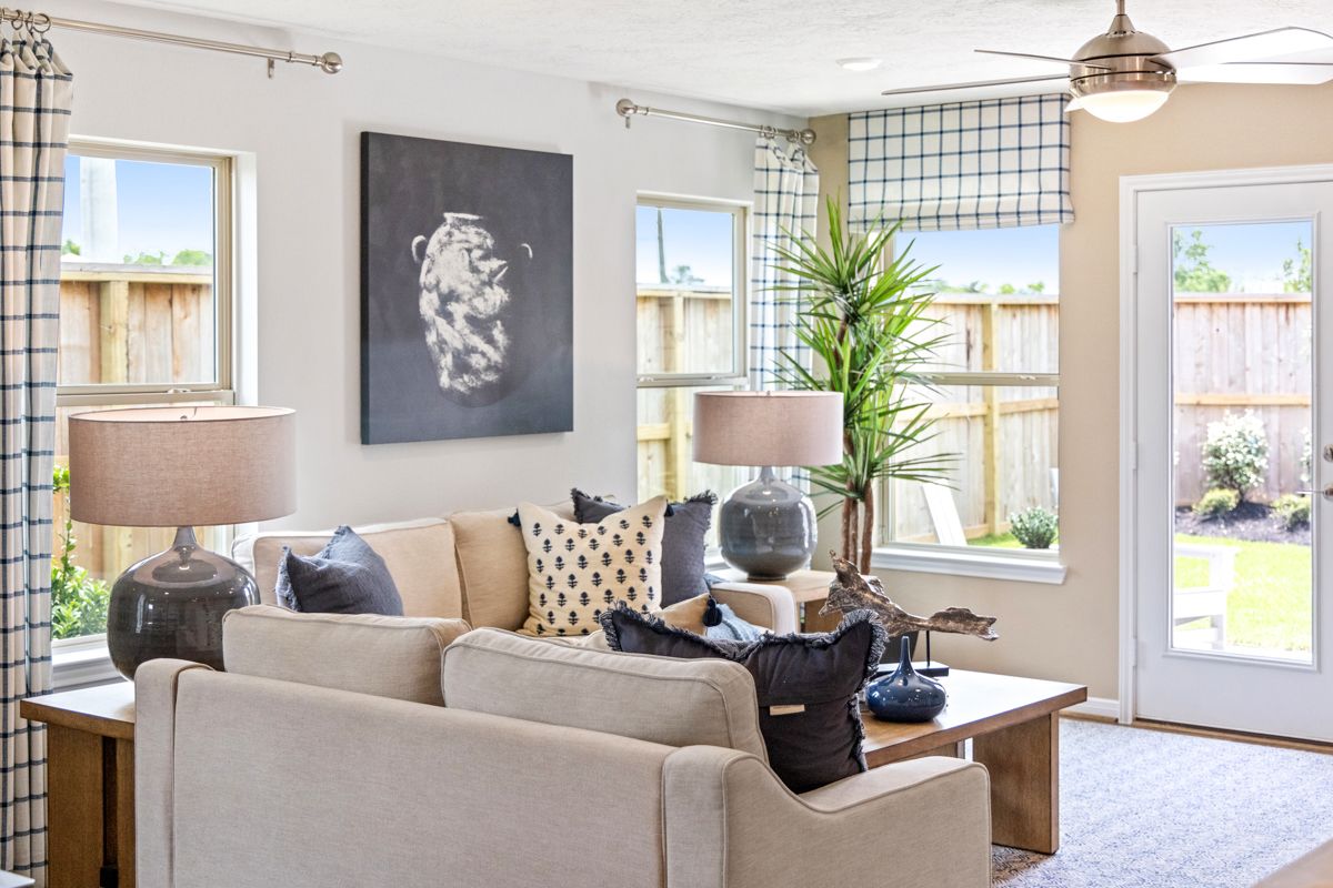 Plan 1702 Modeled - Great room