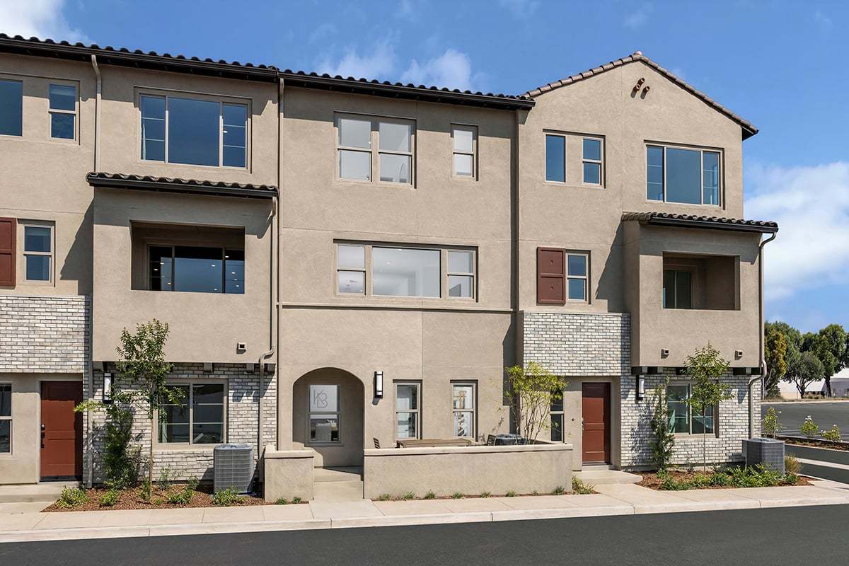 3705 Jade Crossing Unit B. El Monte, CA 91731
