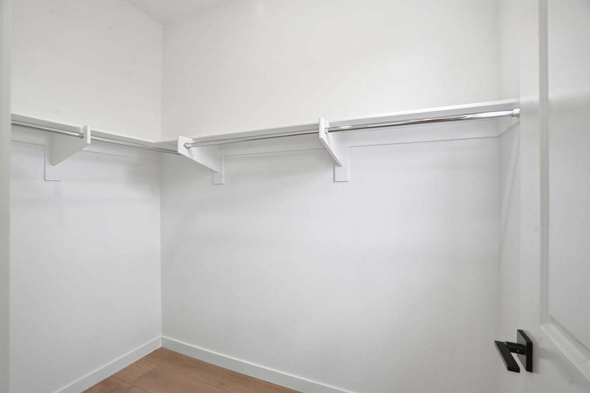 Walk-in closet