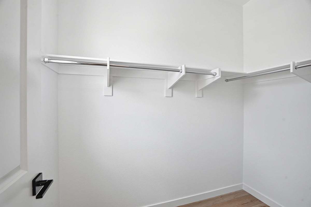 Walk-in closet