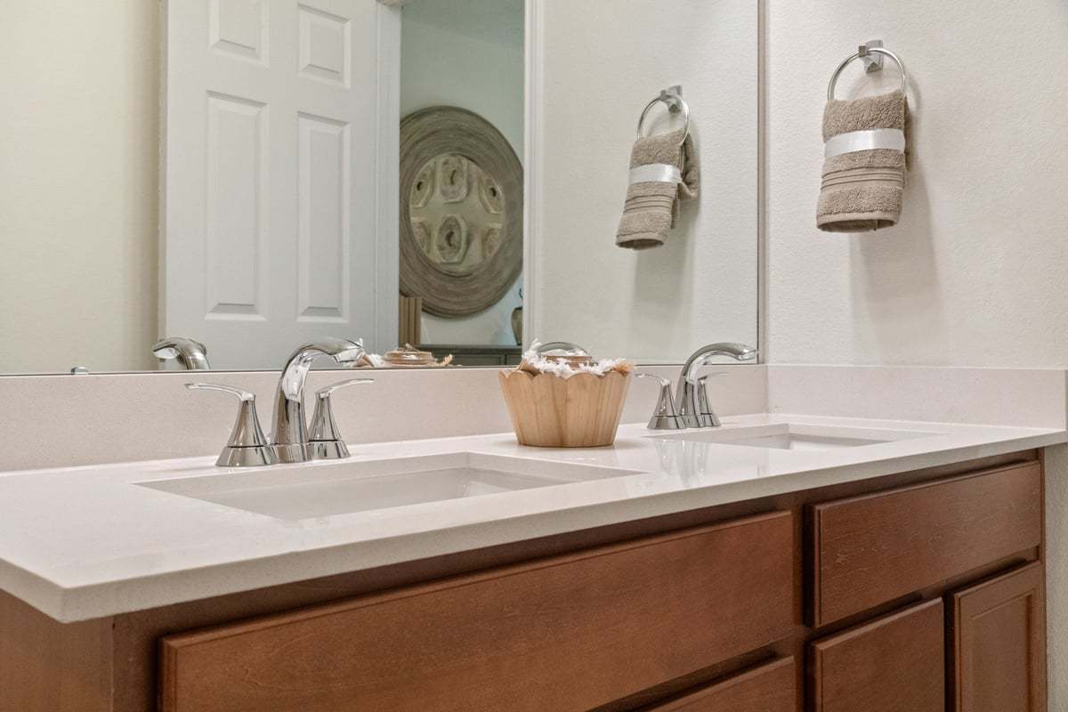 Plan 1242  - Primary bath
